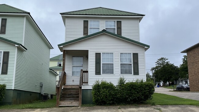 Building Photo - 807 Folmar St Rental