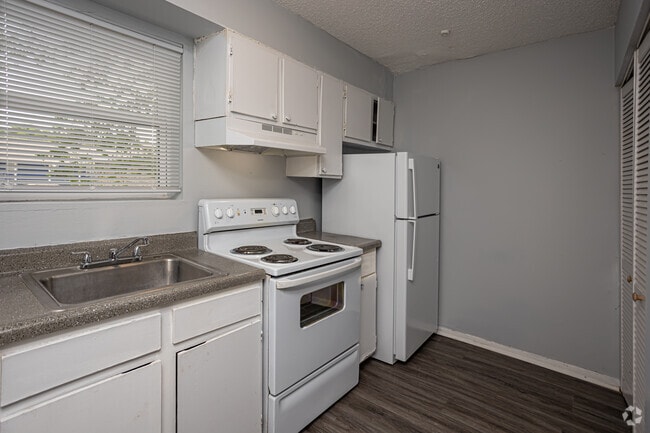 1BR, 1.5BA Loft - 720SF - Oak Lane Apartments