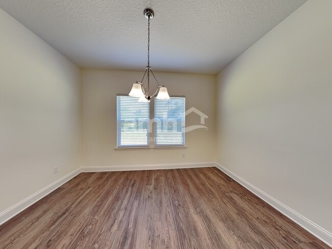 Photo - 319 Cortez Dr