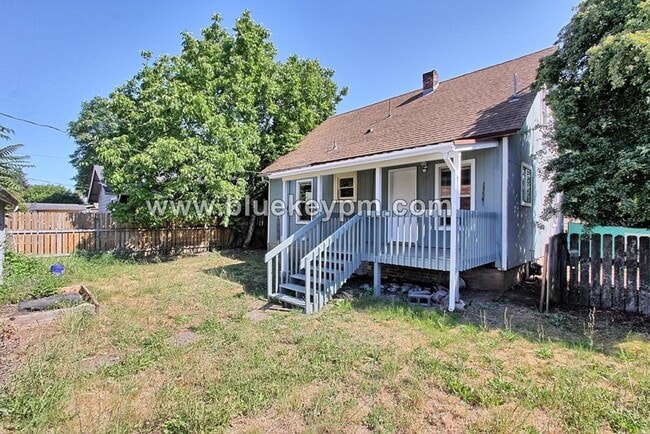 Photo - 3 bed, 1 bath Home w/ Easy Freeway Access Near Washington Elem School
