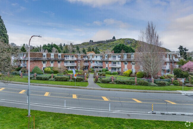 Photo - Fraser Tolmie Apartments