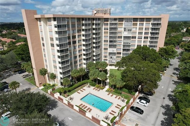 Photo - 10777 W Sample Rd Condominio Unidad 711