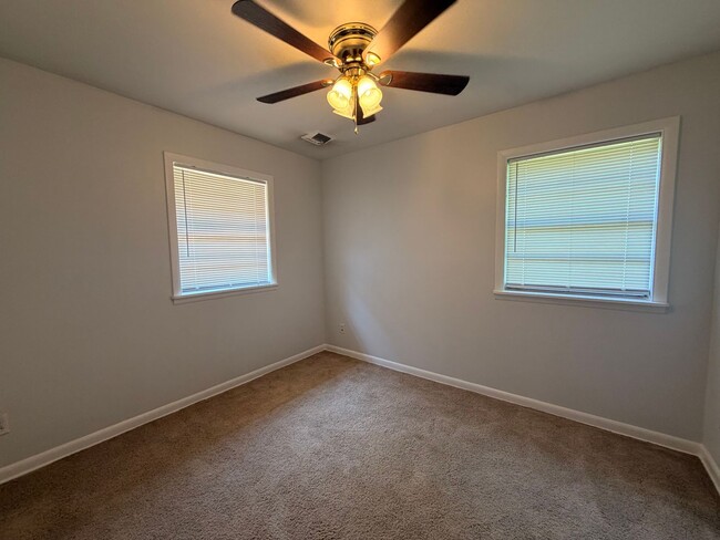 Photo - 1310 Bradley Ln