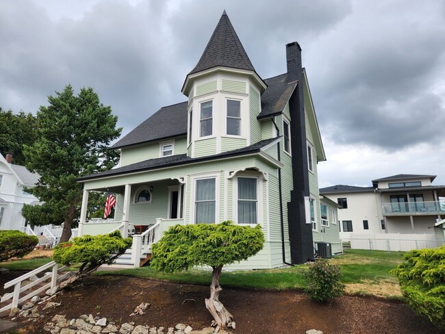 Building Photo - 1170 Peace Portal Dr