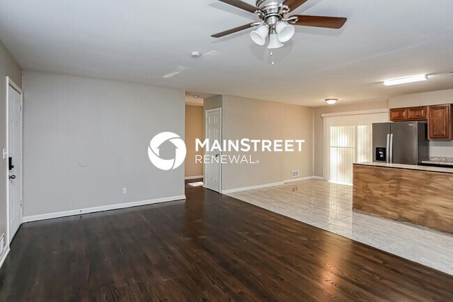 Photo - 3 Bedroom Pet-Friendly Home in RAYTOWN, MO...