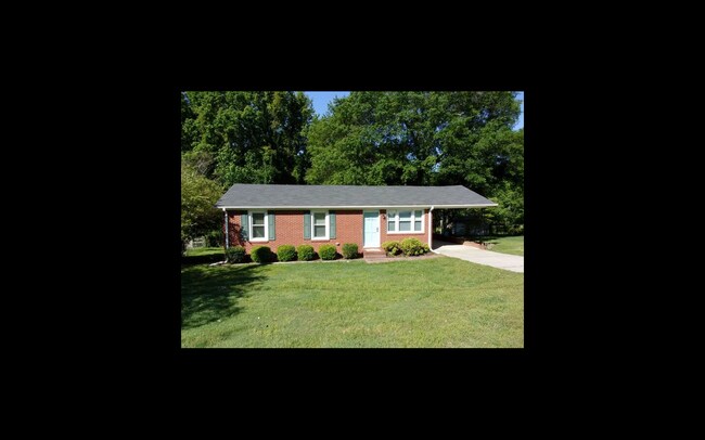 Photo - 624 Fountain Ct