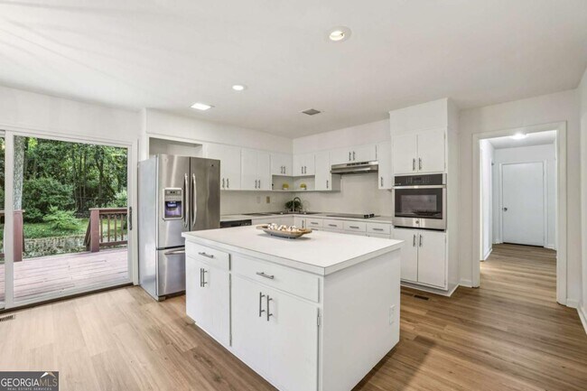 Photo - 3705 Donaldson Dr NE