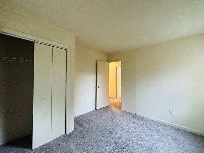 Photo - 3 Bedroom 2.5 Bath Townhouse