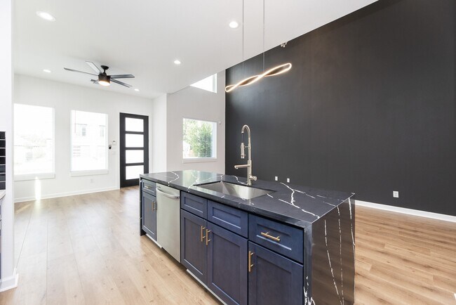 Photo - 8502 Safeguard St