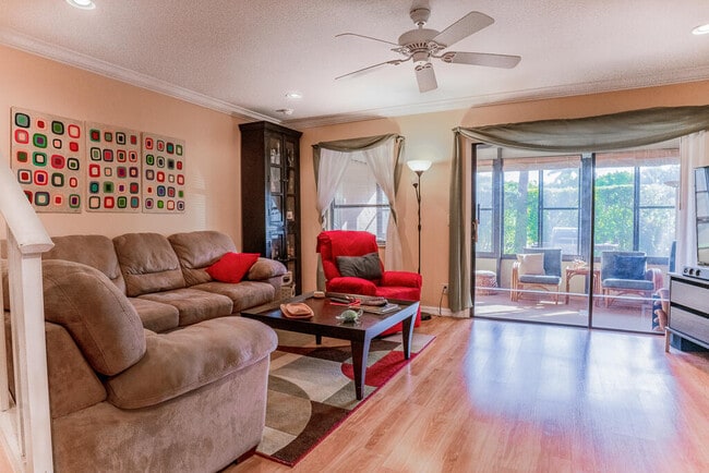 Photo - 1903 NE Media Ave