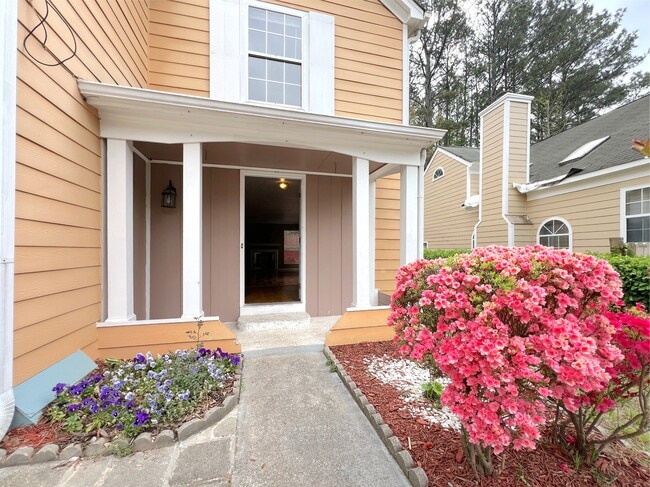 Photo - 790 Hampton Hill Ct