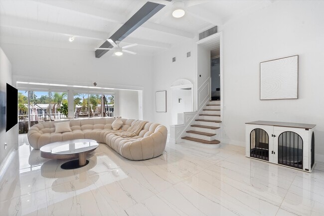 2518 Key Largo Ln