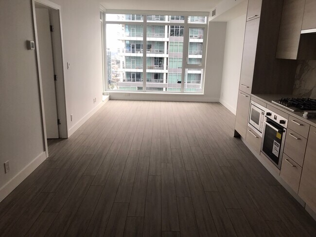 Photo - 4458 Beresford St.