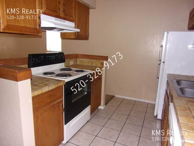 Photo - 591 W Redondo Dr