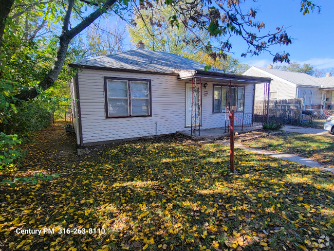 Building Photo - 1623 N Erie St Rental