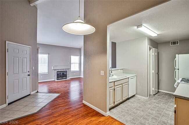 Photo - 5125 W Reno Ave Unit 2041