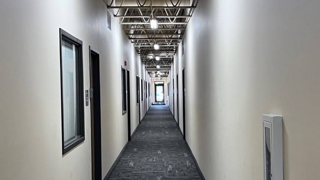 Photo - 1301 Cliff Rd E