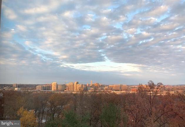 Photo - 5903 Mt Eagle Dr Unidad 802