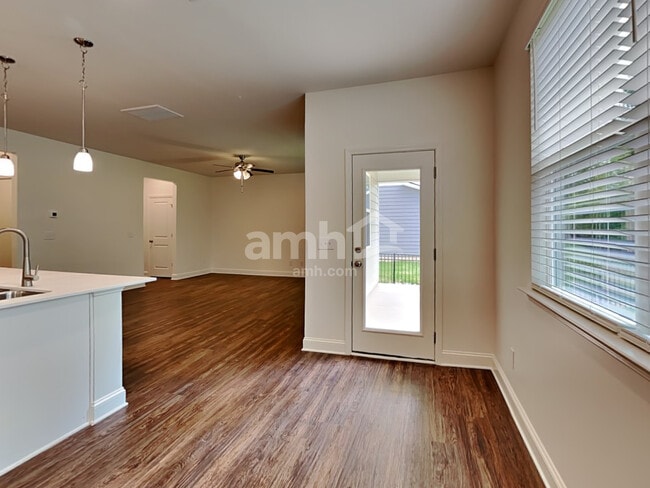 Photo - 3205 Brierhill Rd