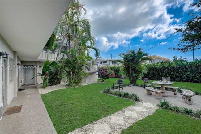 Photo - 515 SE 9th St Unit 3