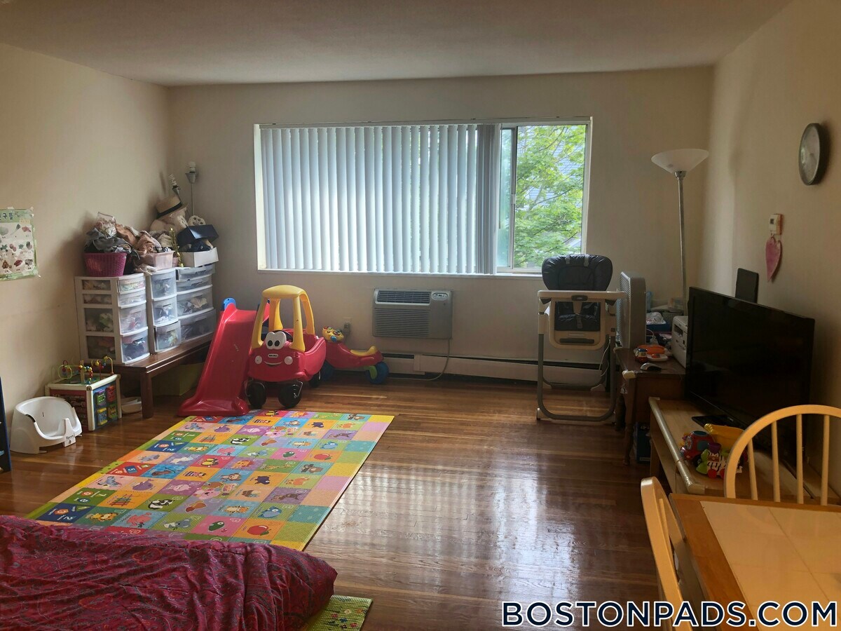 Photo - 90 Gardner St Unit 25