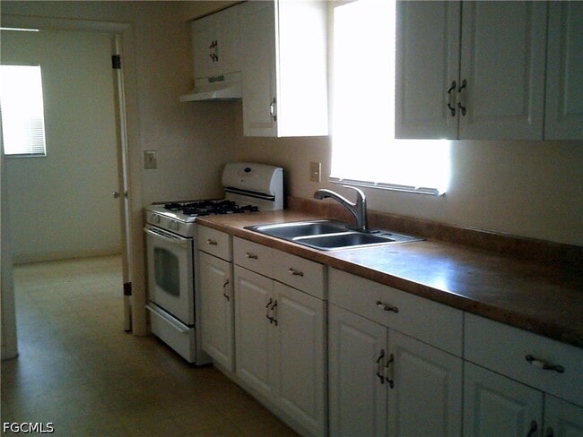 Photo - 1405 Juddale St E