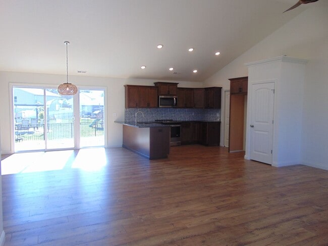 Photo - Sensational 3 Bed 2 Bath House!