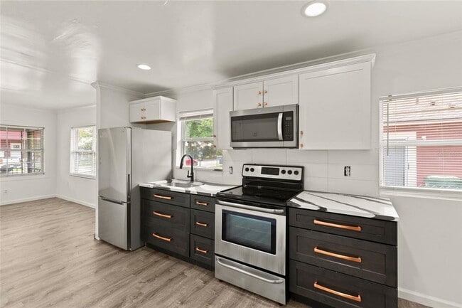 Photo - 1605 E 29th Ave
