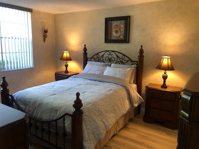 Bedroom - 9325 Lagoon Pl Unit #102