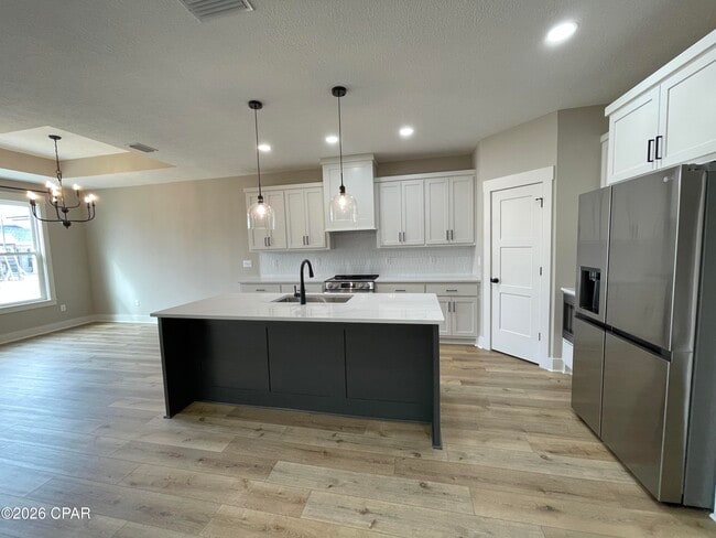 Photo - 3787 Basal St