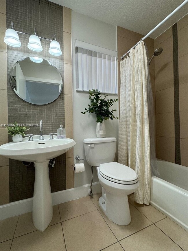 Photo - 501 SW 120th Ave