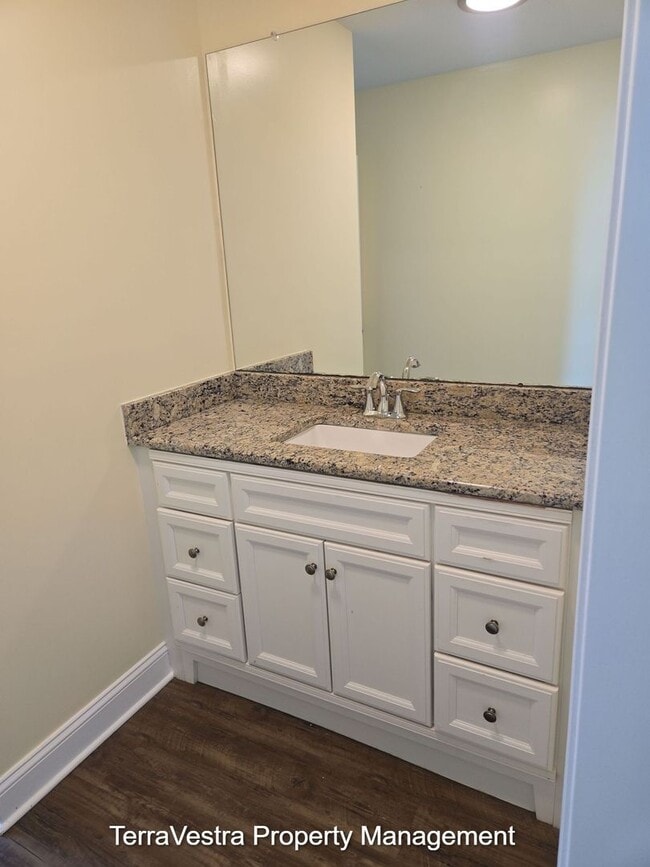 Photo - Now Showing for 2026-2027 school year 6/1 move in 10 Bedroom 4.5 Bath College rental