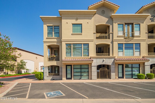 Building Photo - 7297 N Scottsdale Rd Rental
