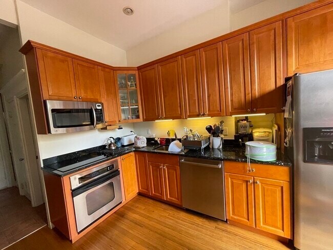 Photo - 1757 Beacon St Apartment Unit 1