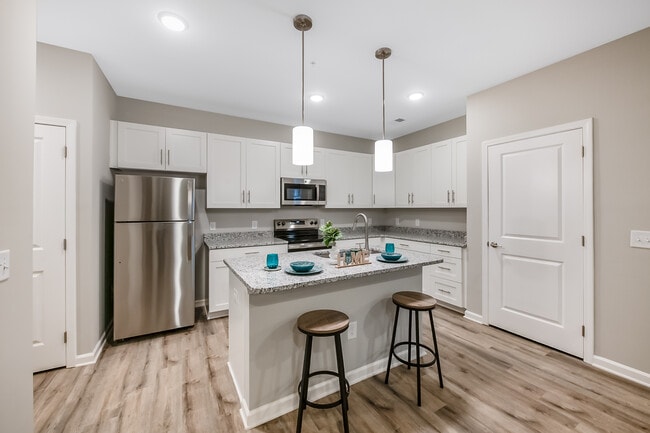 Building Photo - Emerson Point Rental