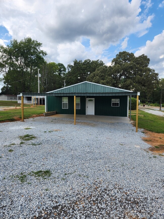 Building Photo - 26101 Green Acres Way Rental