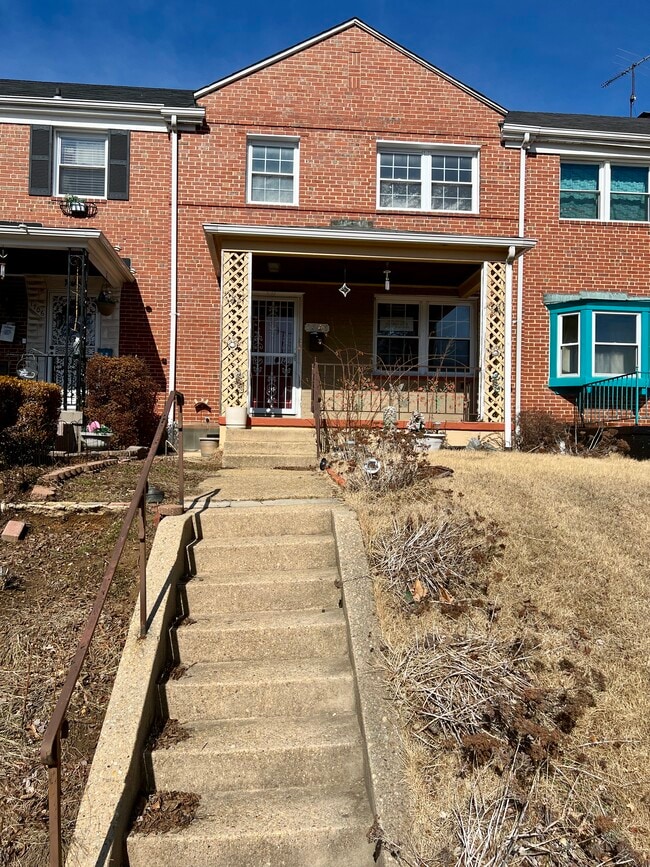 Photo - 1708 Hartsdale Rd