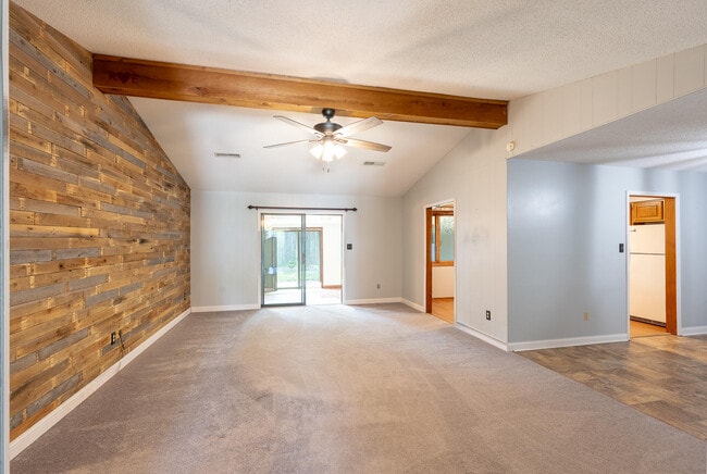Photo - 2301 Winchester Dr