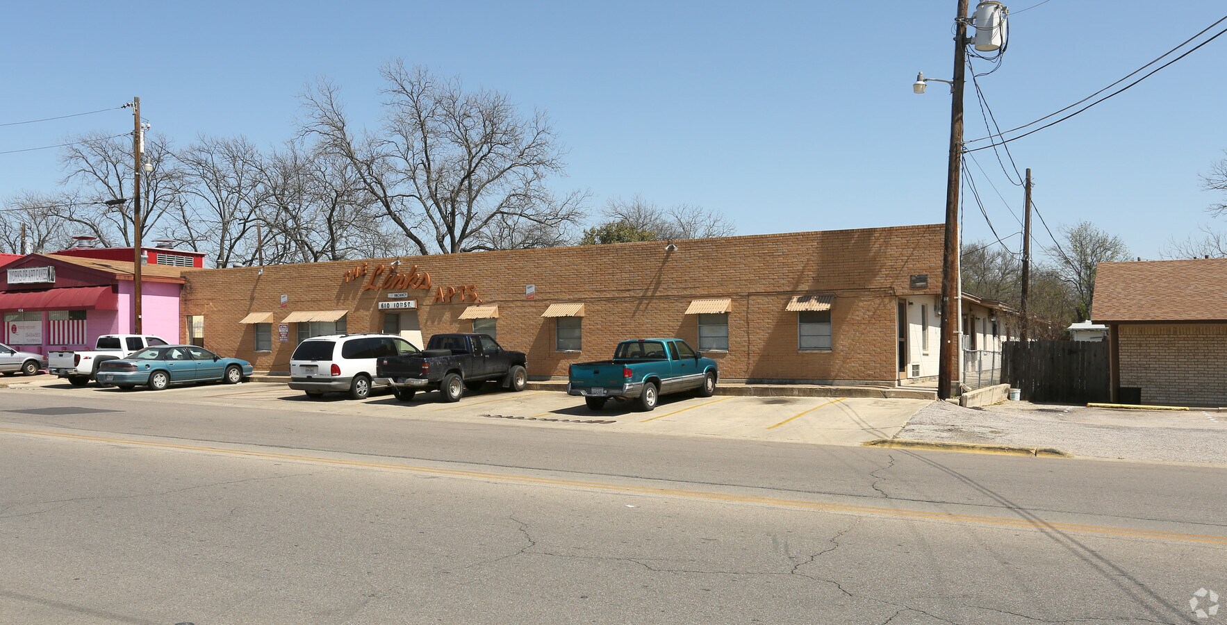 Photo - The Links Apts