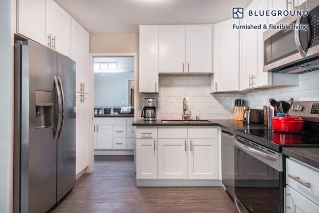 Photo - 870 Hilgard Ave Unidad FL1-ID54