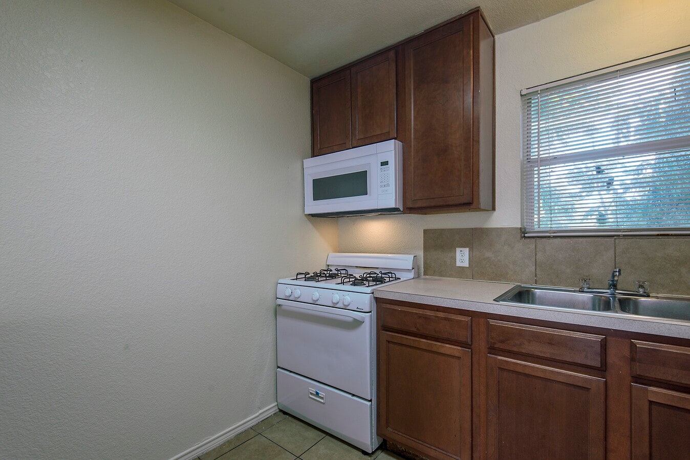 Photo - 6810 Westover St Unit 9