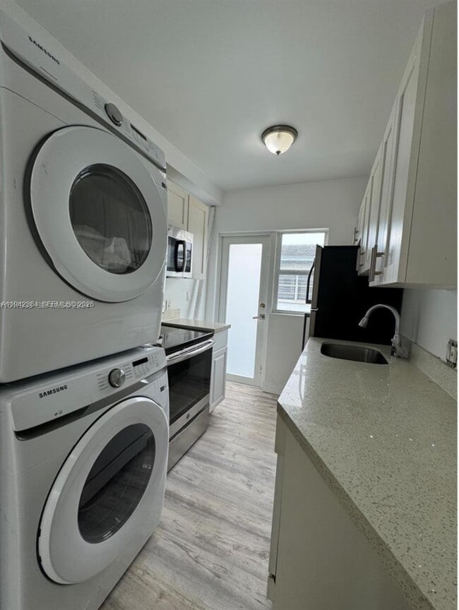 Photo - 1248 Marseille Dr Unit 4