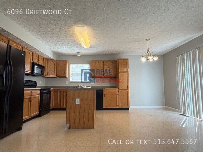 Photo - 6096 Driftwood Ct