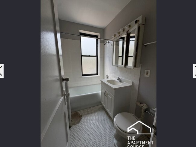 Photo - 1050 W George St Unidad 1