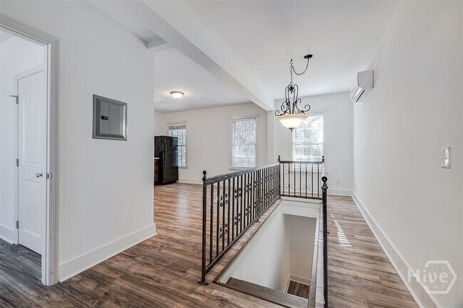 Photo - 508 E Liberty