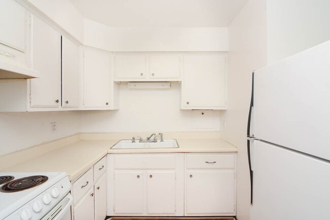 Photo - 1451 N Dearborn St Unit A4