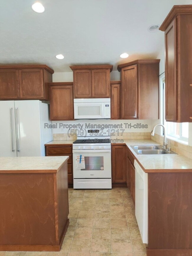 Photo - 5825 Sidon Ln