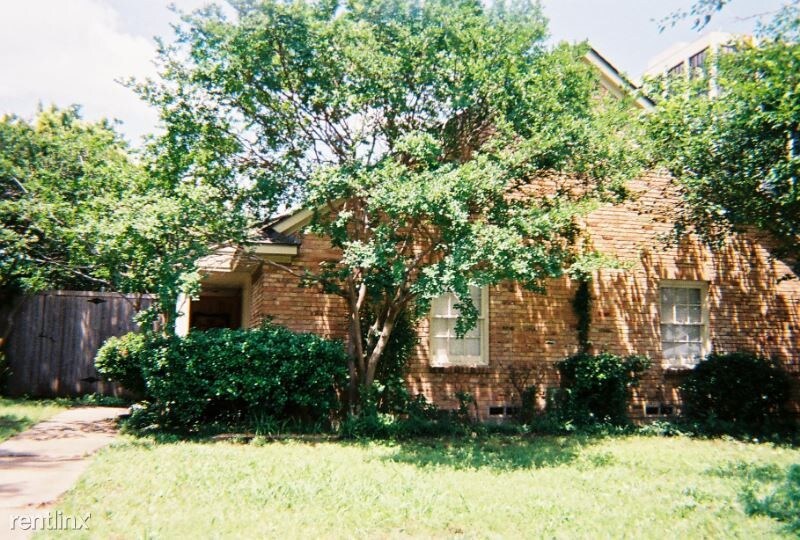 2 br, 1.5 bath Apartment - 7945 Habersham Ln - 2 br, 1.5 bath Apartment - 7945 Habersham Ln