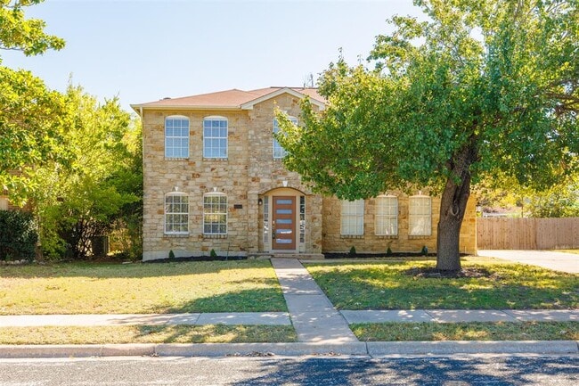 Building Photo - 8501 Fern Bluff Ave