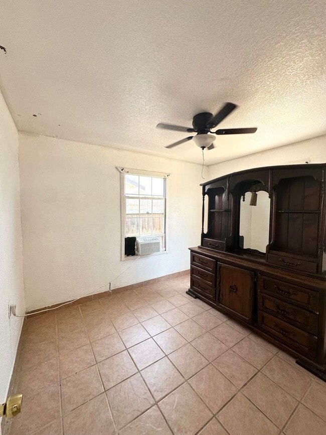 Photo - 2209 W Kentucky Ave